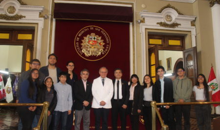 Decano de San Fernando se reúne con comité estudiantil para fortalecer investigación