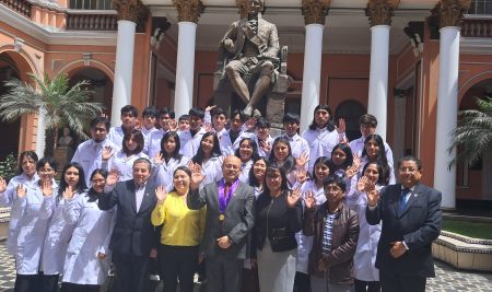 Visita académica de estudiantes de Medicina de Huancavelica a San Fernando