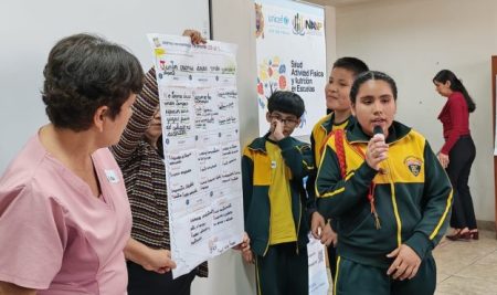 San Fernando y Universidad de Cuenca desarrollan taller creativo para fomentar hábitos saludables en escolares