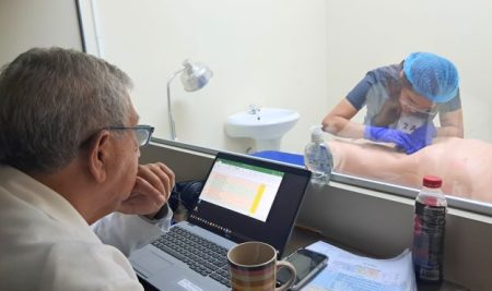 ECOE 2025: Estudiantes de Medicina fortalecen sus habilidades clínicas en evaluación clave